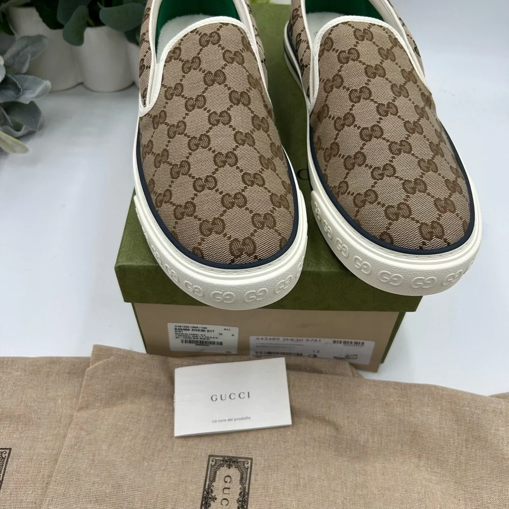 Men's Gucci, GG Supreme, slip on canvas sneakers size 13 made in Italy